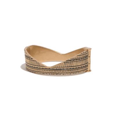 Etched Ridge Cuff