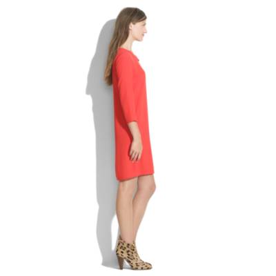 Round-Collar Shiftdress