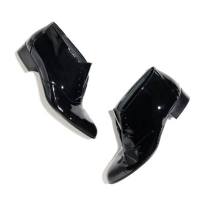 Les Prairies de Paris&trade; Baby Jump Patent Oxford Booties