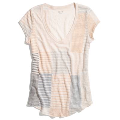 Linen V-Neck Tee in Line Lover