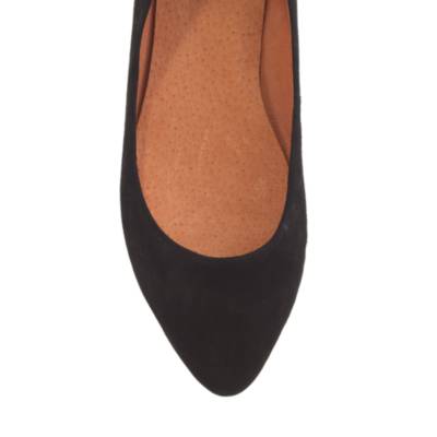 The Sidewalk Skimmer in Suede