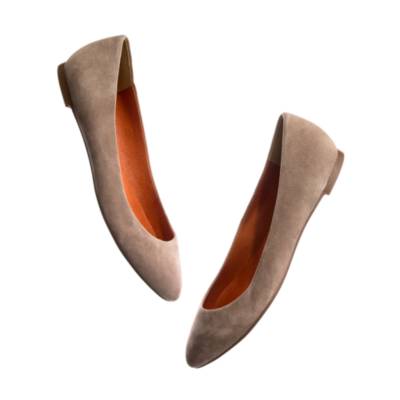 The Sidewalk Skimmer in Suede