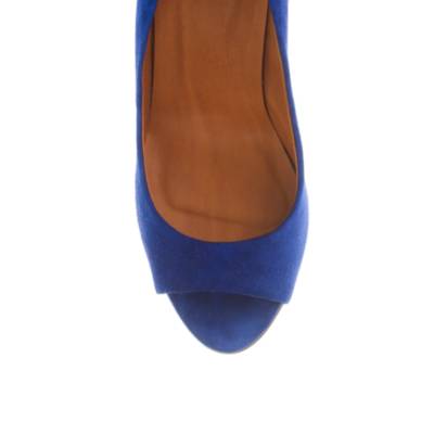 The Peep-Toe Film Noir Pump