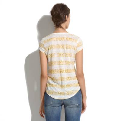 Linen V-Neck Tee in Laceprint
