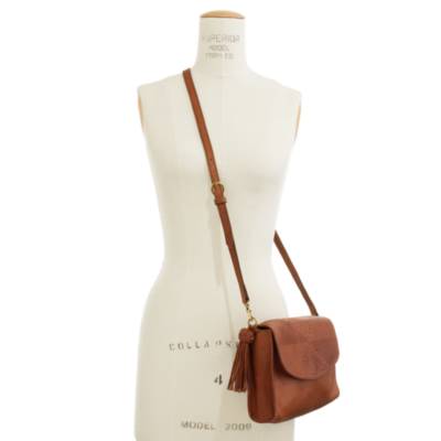 The Marketplace Clutch