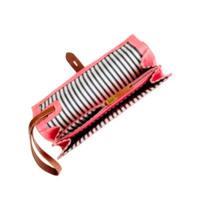 The Dispatch Color Clutch
