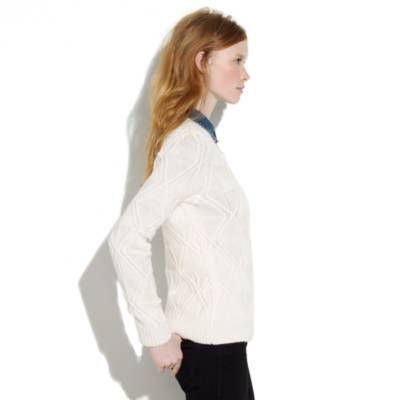Cablecross sweater